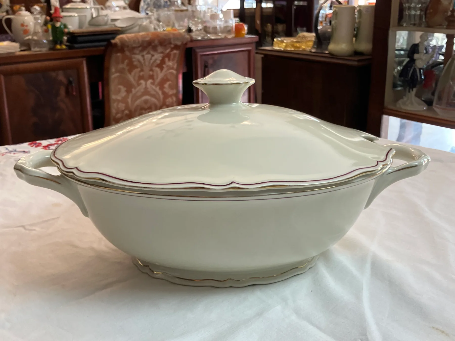 Porcelánová polévková terina